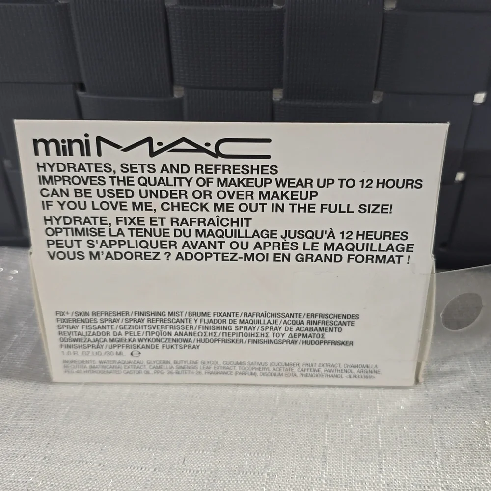 MAC Cosmetics mac fix+